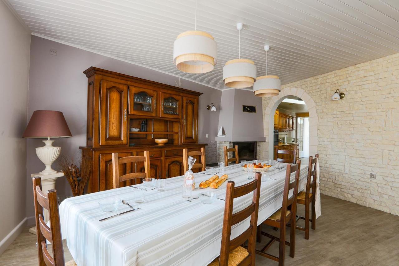 Charmante Maison Pour 10 Personnes Le Bois-Plage-en-Re Exterior photo